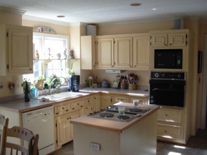 Kitchen Cabinet Painting contractor
